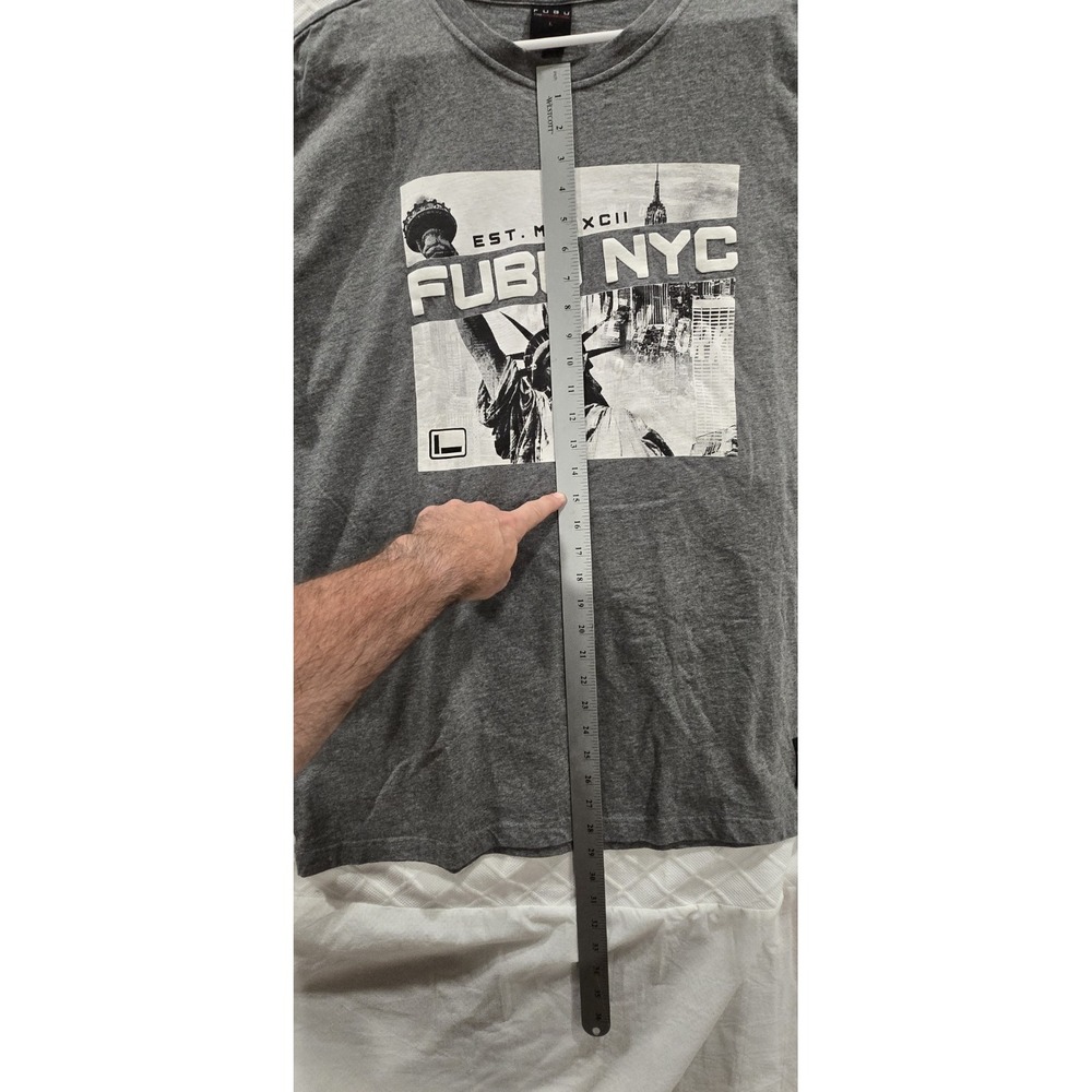 FUBU‎ the Collection Men's  L T Shirt  With Statue Of Liberty - Picture 5 of 9